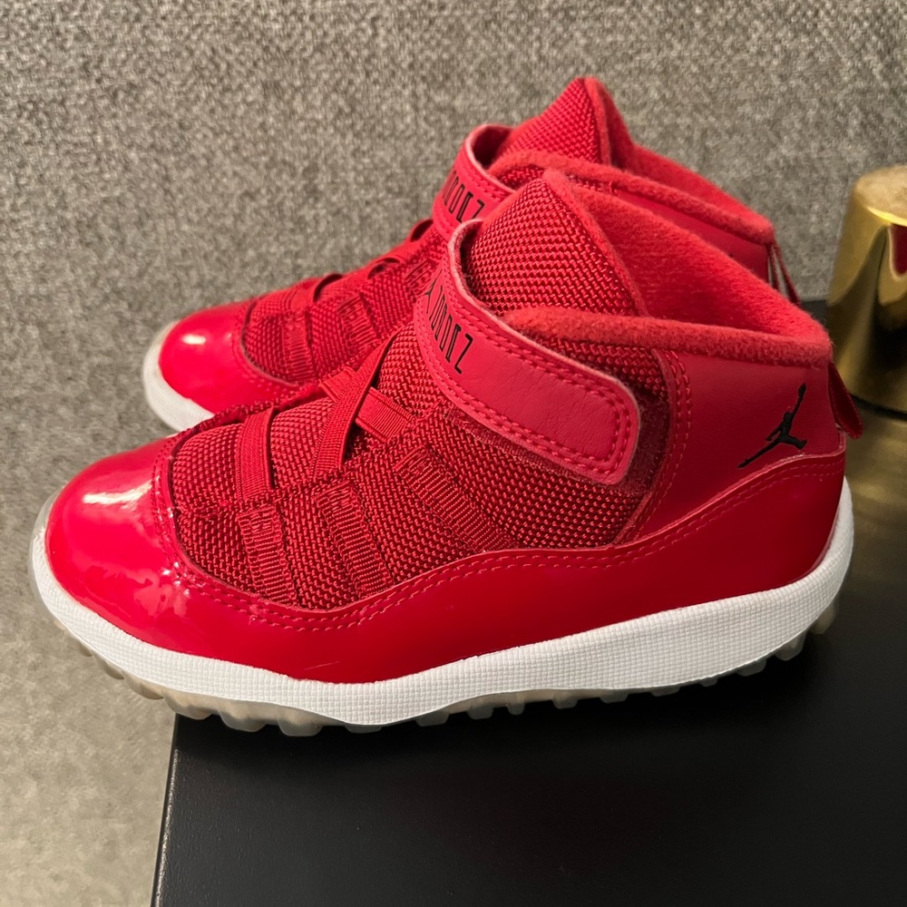 Air Jordan 11 Toddler 10c